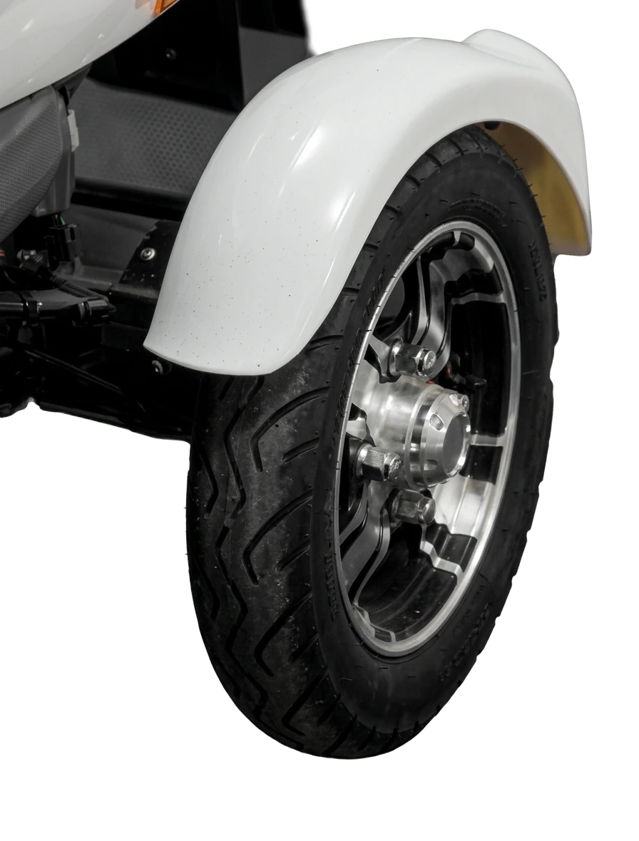 Three-wheel stance